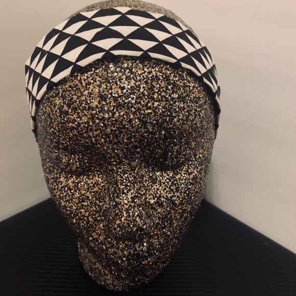 Abstract Multi-Style Wrap Headband - Picture 5 of 8